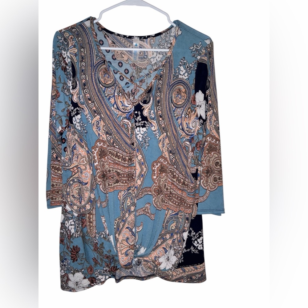 Paisley Grace 3/4 Sleeve Wrap Style With Crisscross Neckline, Size Large, NWOT